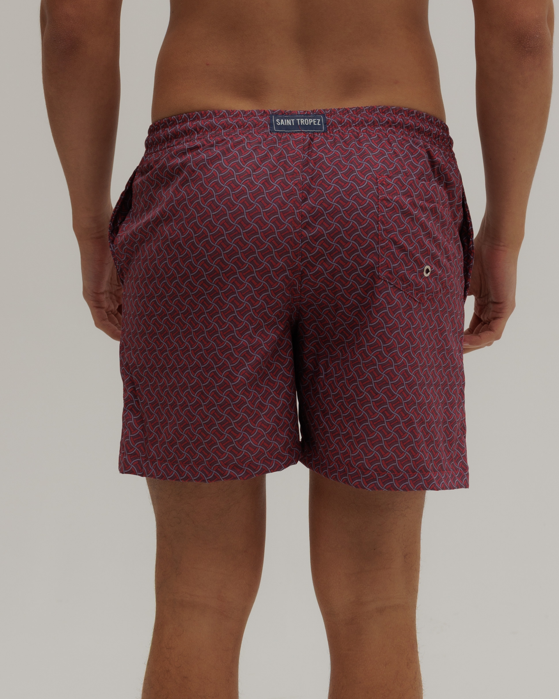 SHORTS TRAMA VERMELHO