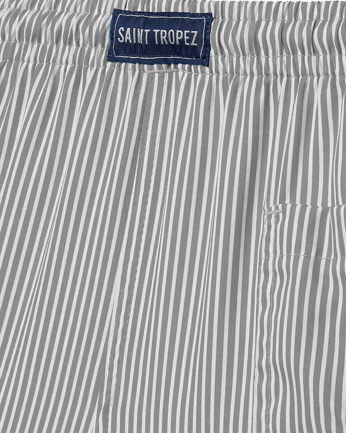 SHORTS LISTRADO CINZA
