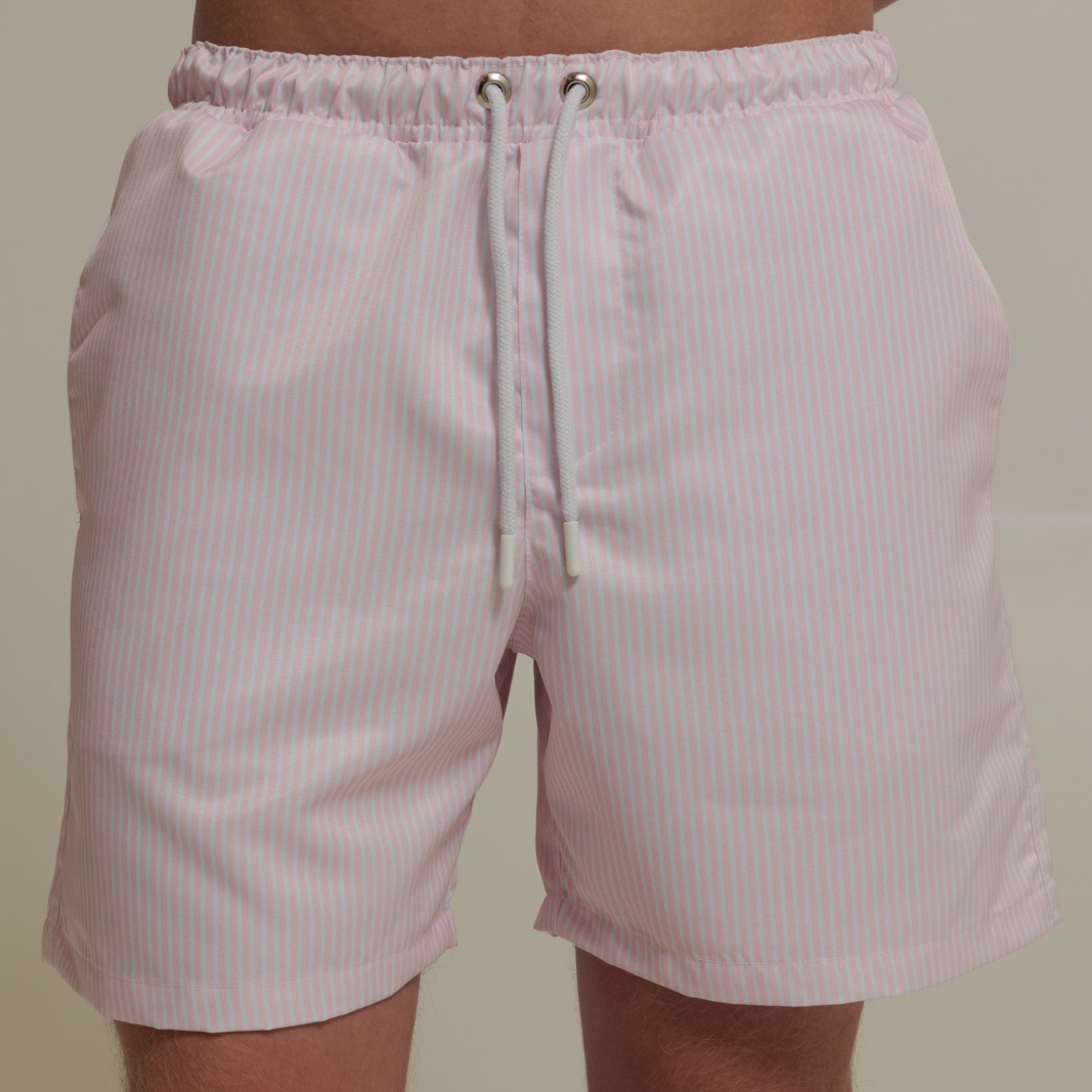 SHORTS LISTRADO ROSA